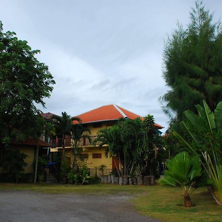 Baanbali Beach Resort Ban Pru Yai Exterior photo